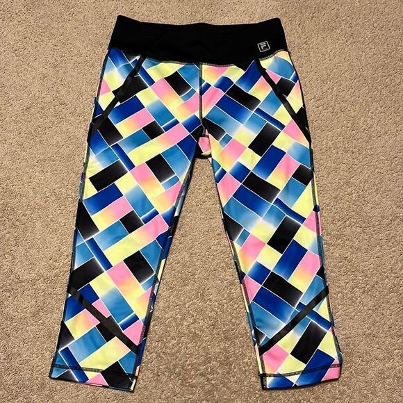 FILA SPORT SIZE LARGE CAPRI LEGGINGS - Picture 1 of 6